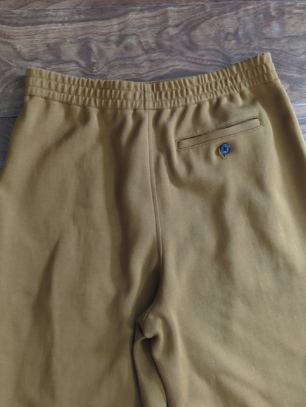 Uniqlo Comfy Ankle Barrel Pants - Picture 3 of 8